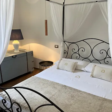 فيلة Historic Boutique House 1761 *